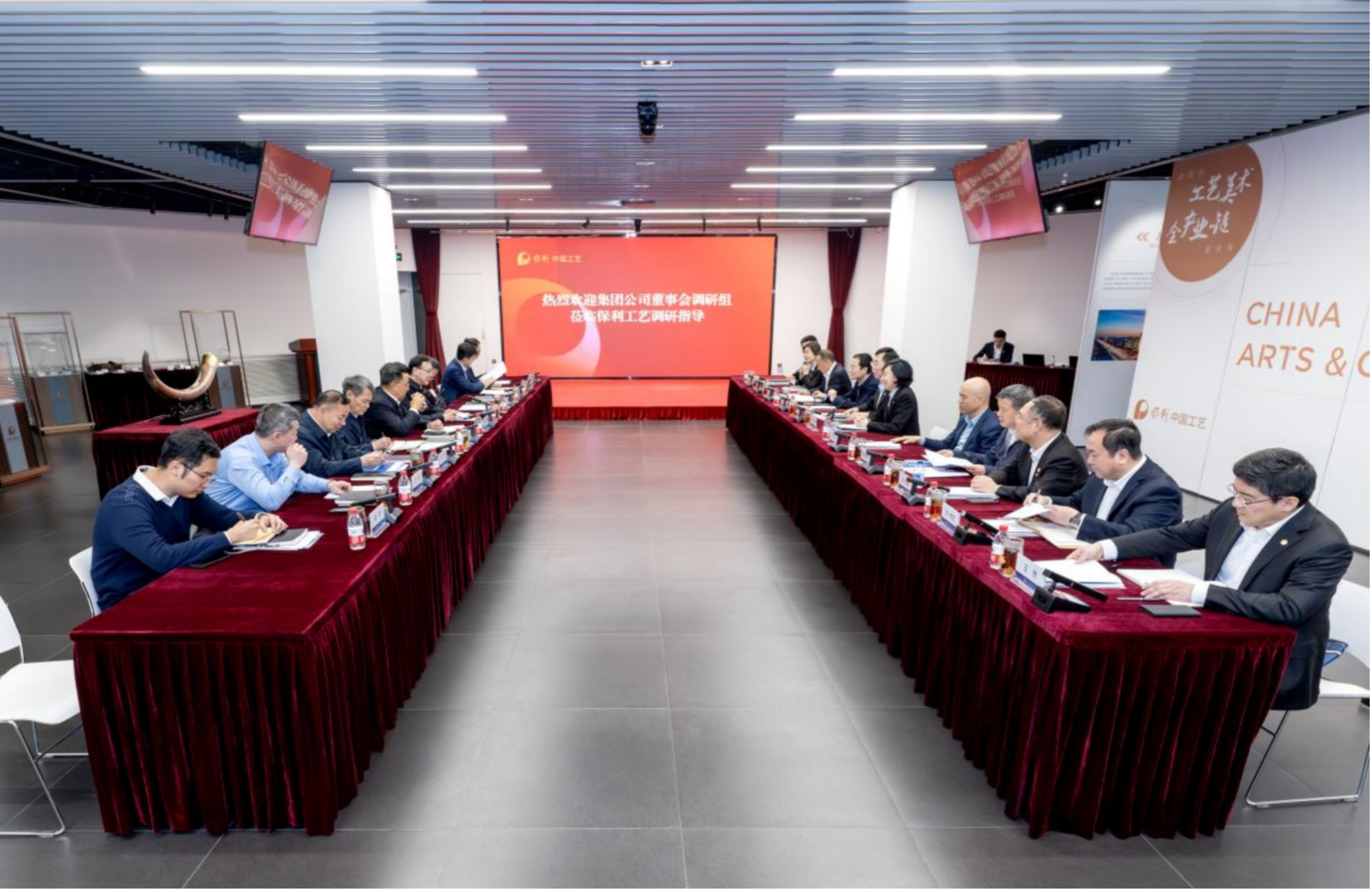 8fe2a251a24d4422b9d74312d473ef3b