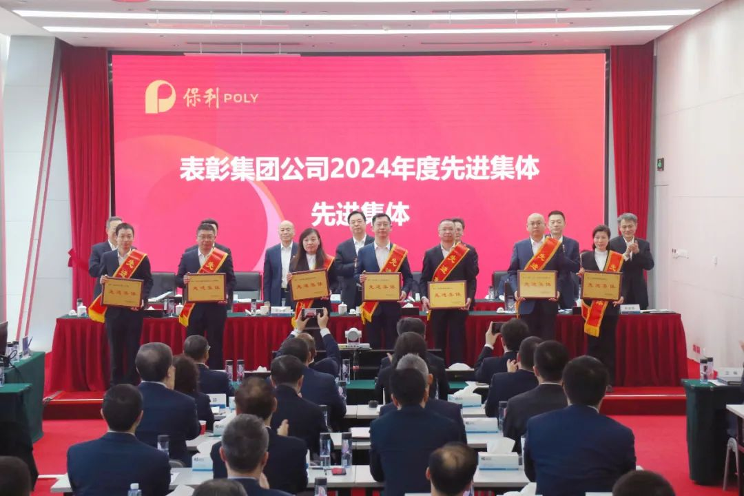 57bdac4b550f46a8a67a9ef24585e4ae